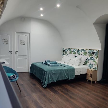 Les Chambres Du Chateau De Fenestrelle Aubagne Exterior foto